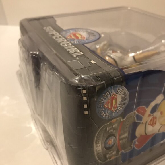 Supergirl 2005 Monogram DC Justice League Paperweight Statue Figure Figurine - Picture 7 of 9